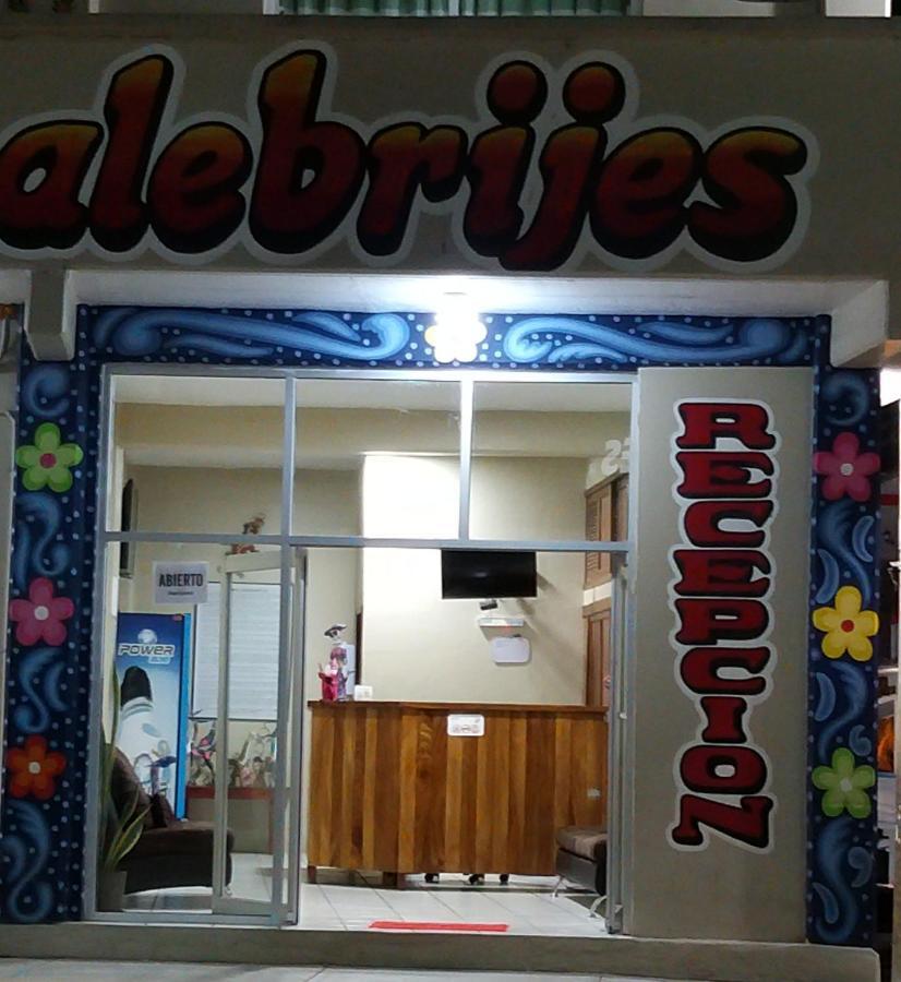 Hotel Alebrijes San Pedro Pochutla Extérieur photo