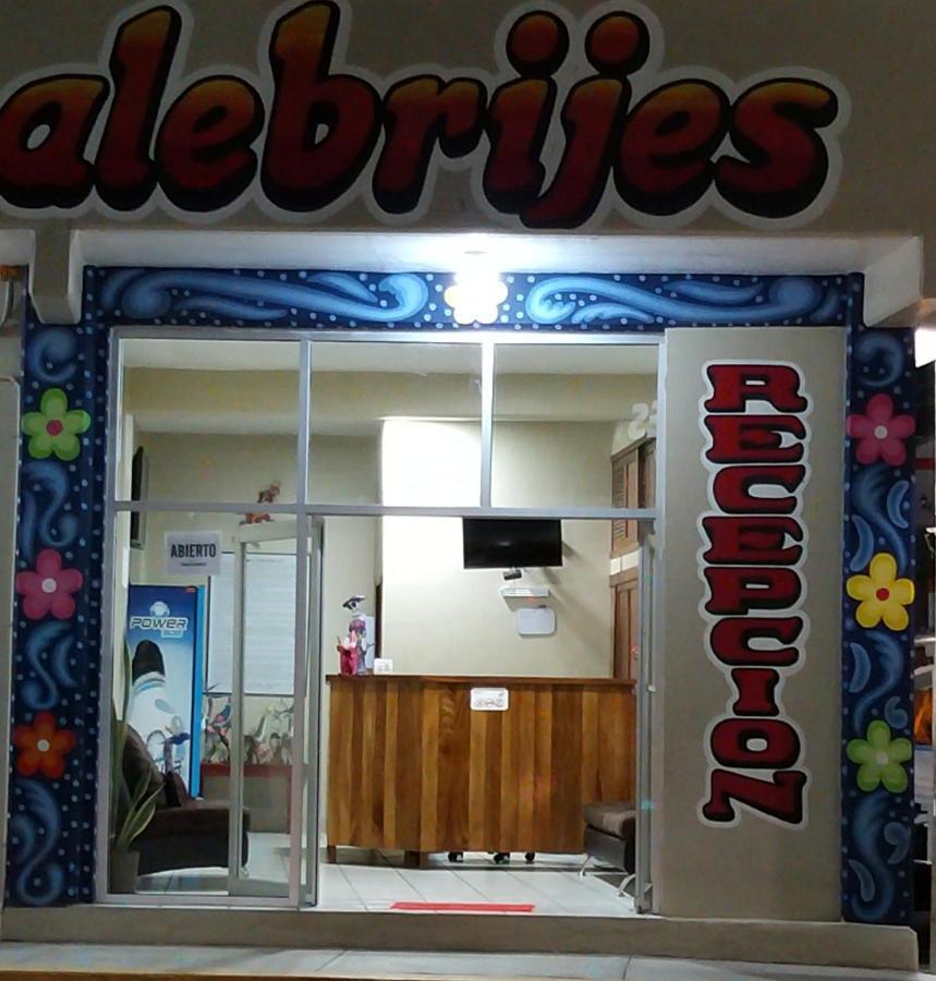 Hotel Alebrijes San Pedro Pochutla Extérieur photo